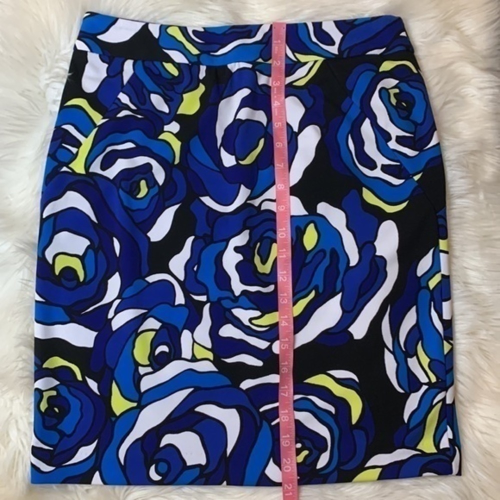Premise stretch pencil skirt 8P - Picture 4 of 8